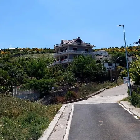 Hotel Sela 2 *