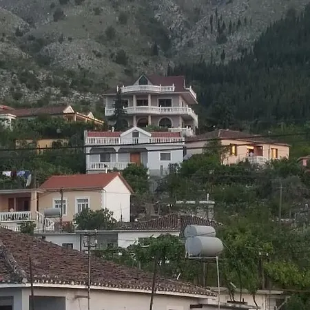 Sela 2